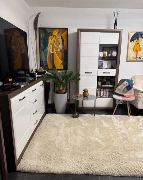 Mosilor intre Obor si Eminescu, metroul la 5 min.
